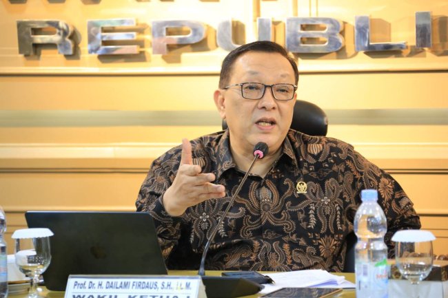 Kelalaian SMAN 1 Mempawah, Komite III DPD RI Soroti Pentingnya Akurasi Data Pendidikan