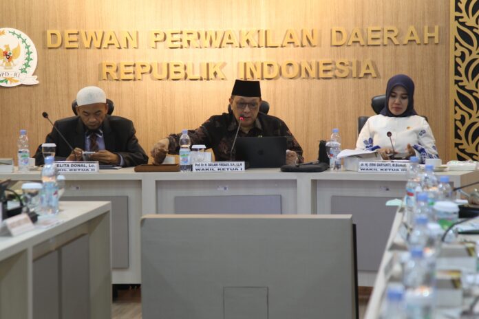 Raker dengan Dirjen PHU, Komite III DPD RI Harapkan Layanan Haji Tetap Optimal diTengah Efisiensi